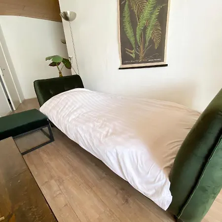 Kerkplein 7a Apartament