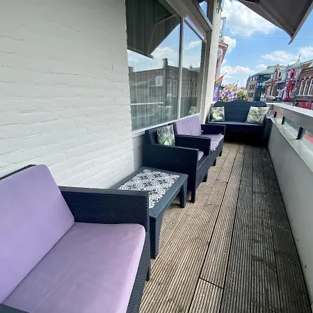 Appartement Kerkplein 7a *